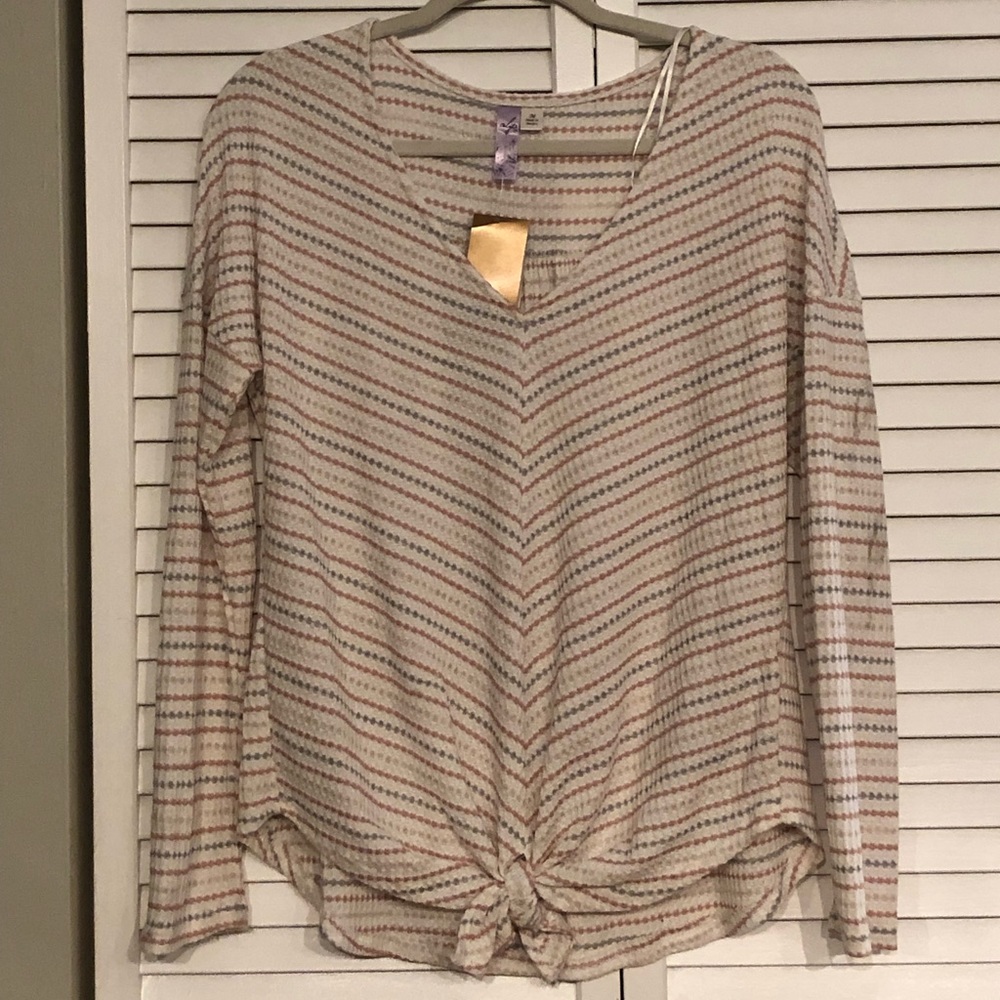 Front tie long sleeve blouse
